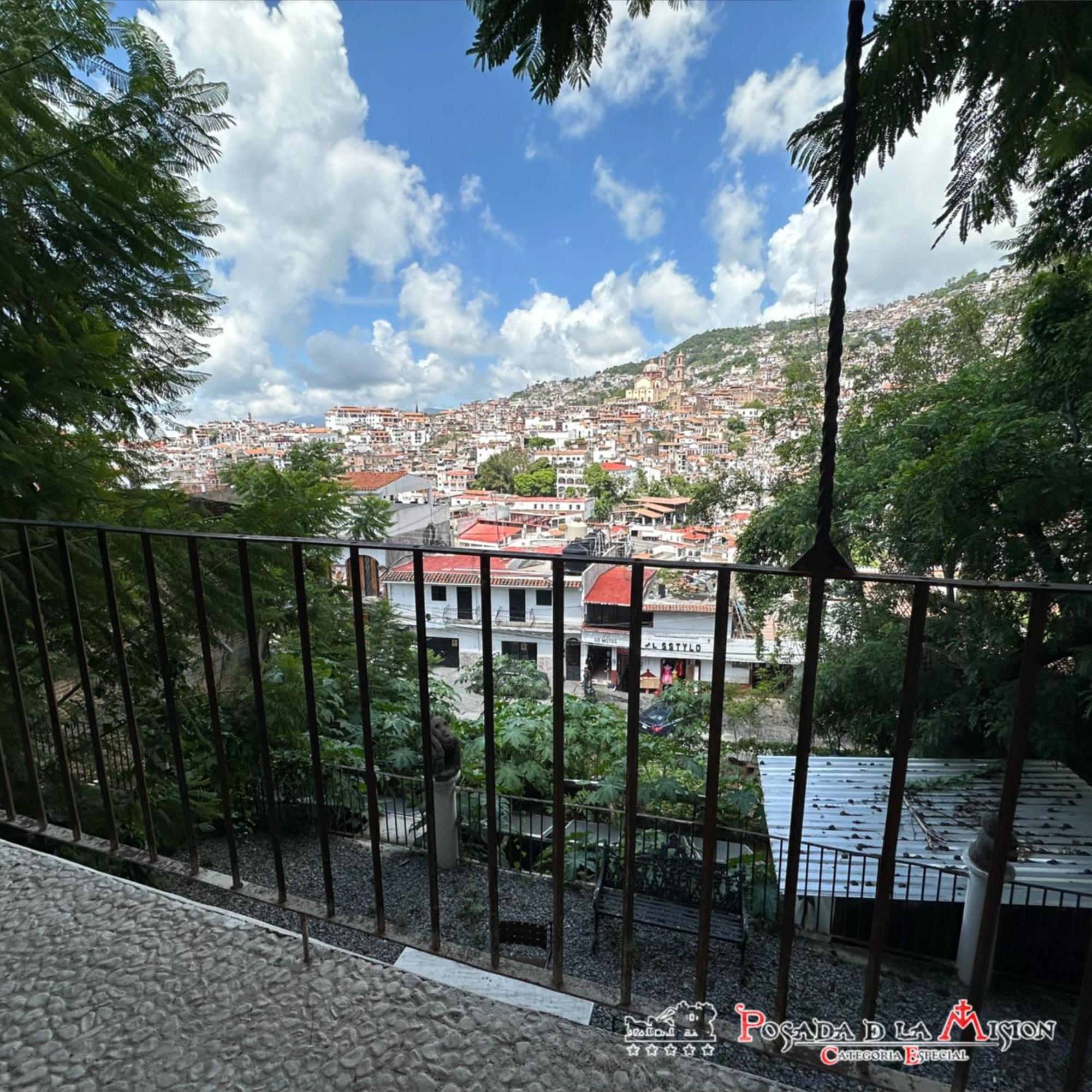 Posada De La Mision, Hotel Museo Y Jardin แท็กซ์โก เด อลาร์คอน ภายนอก รูปภาพ