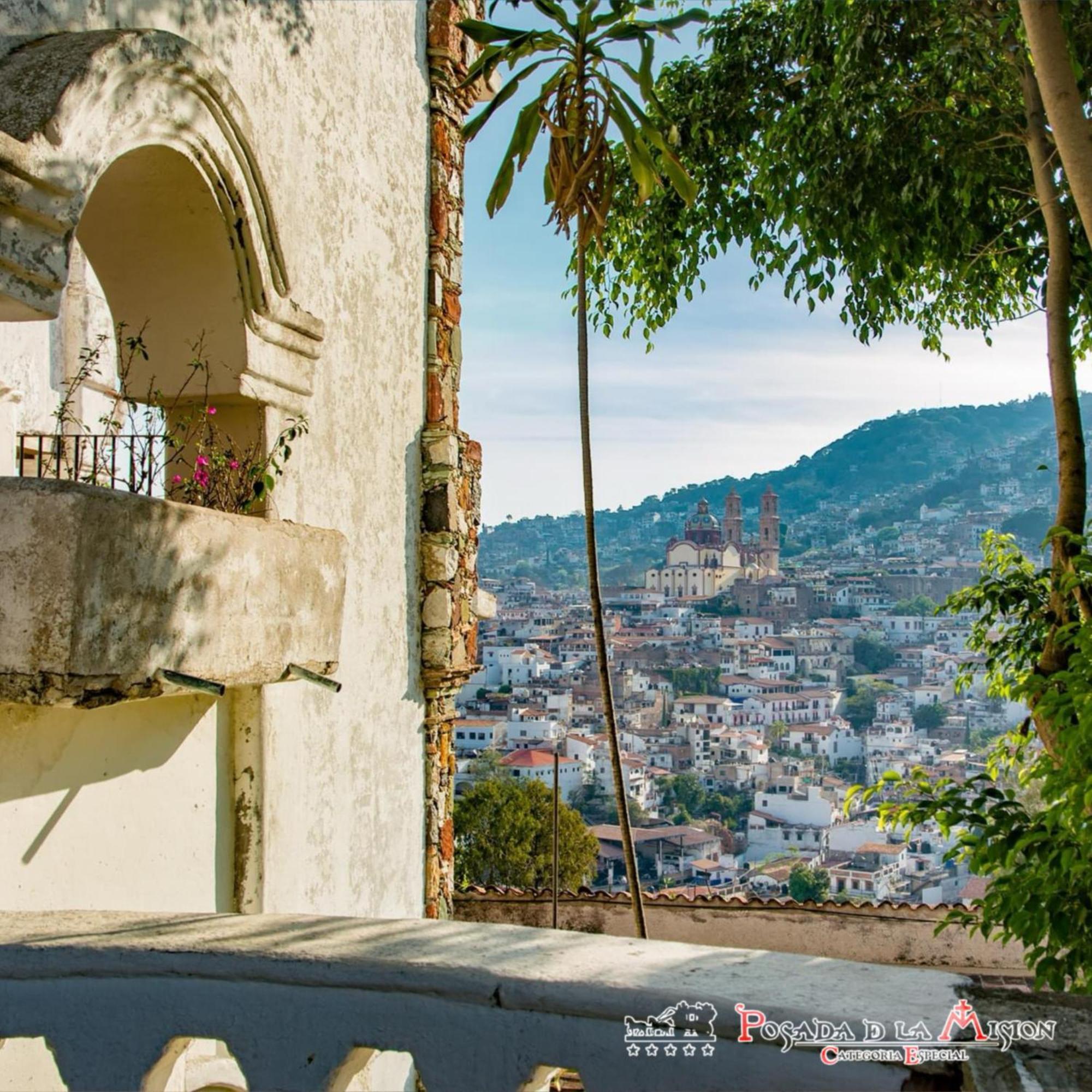 Posada De La Mision, Hotel Museo Y Jardin แท็กซ์โก เด อลาร์คอน ภายนอก รูปภาพ